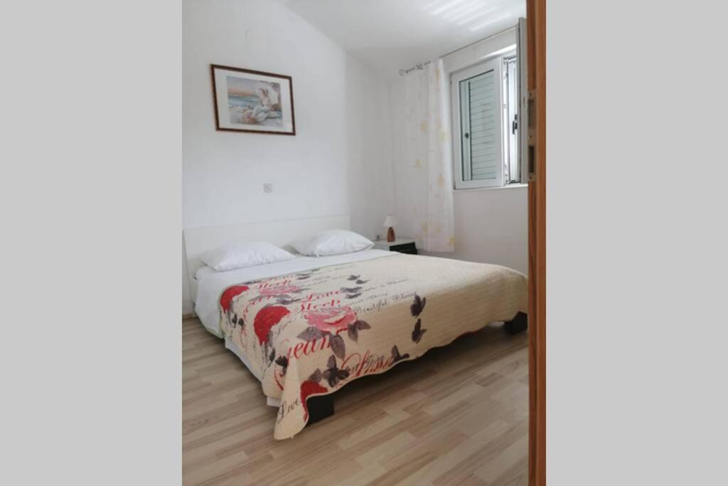 Apartment Lea - Amazing Sea View 스레세르 외부 사진